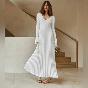 DISSH NWT White Long Sleeve Ribbed Dress